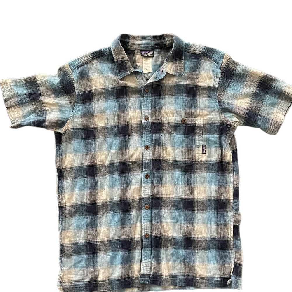 Patagonia Plaid short sleeves button down shirt size Large
